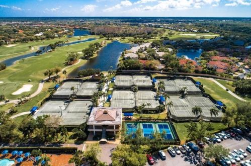 554 Avellino Isles Cir, Naples FL  13202-2379 exterior