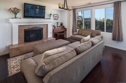 7608 Seattle Dr, La Mesa CA  91941-7892 exterior