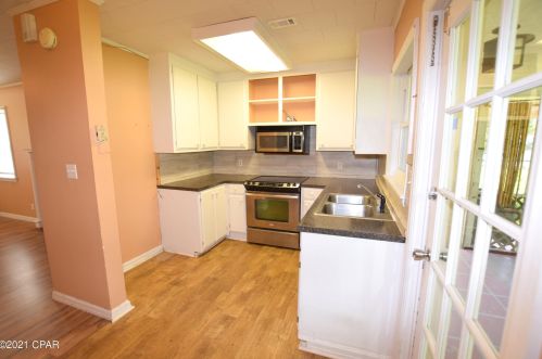 5263 Cotton St, Graceville FL  32440-2533 exterior