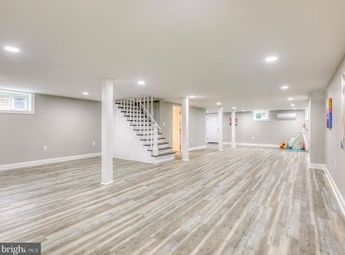 650 George St, Charles Town WV  25414-1461 exterior