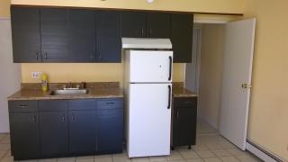 28 Columbus Dr, Bayonne NJ  07002-4363 exterior