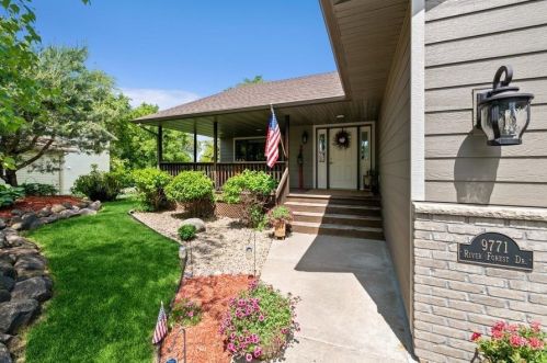9771 River Forest Dr, Monticello, MN 55362-3614