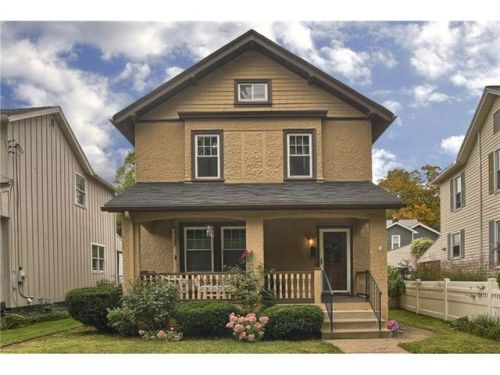 227 Hazel Ln, Sewickley, PA 15143-1138