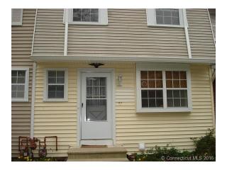 113 Gate Ln, New Haven, CT 06514-2233