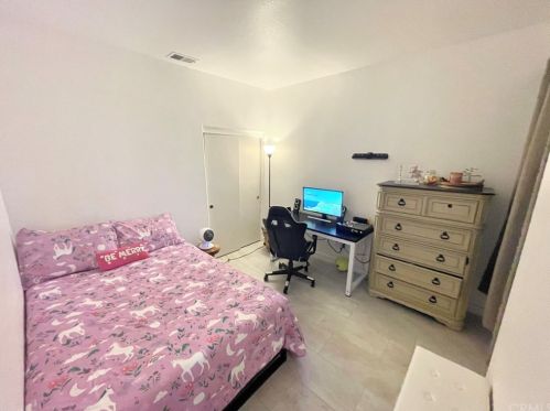 16043 Greyrock St, Victorville CA  92395-8628 exterior