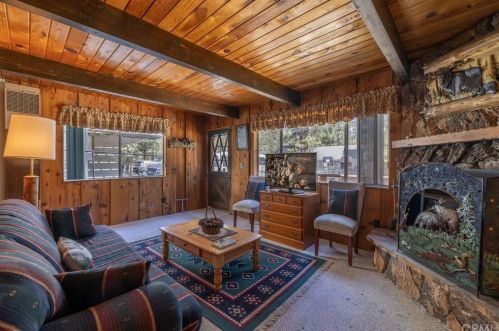 304 Rainbow Blvd, Big Bear City, CA 92314-9636
