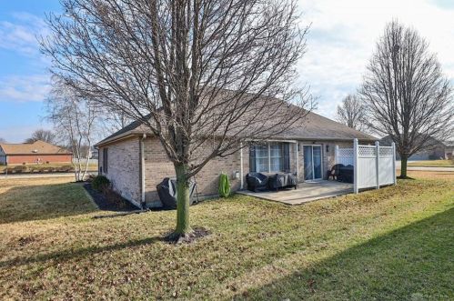 3704 Red Fox Run, Franklin OH  45005-9734 exterior
