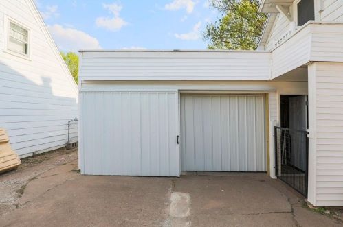 1521 Fenwick Ave, Eau Claire, WI 54701-4415