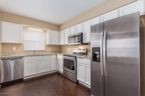 60 Towne Pl, Titusville FL  32796-3023 exterior