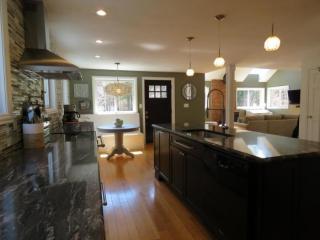 20 Pine Ridge Cir, Sandown NH  03873-2236 exterior