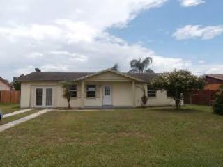 210 La Paz Dr, Kissimmee, FL 34743-9493