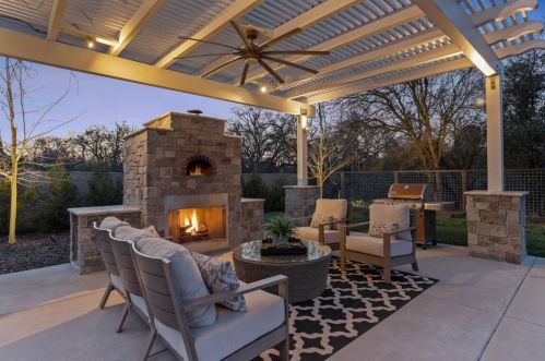 10817 Goldsborough Cir, Valley Home CA 95361-7649 exterior