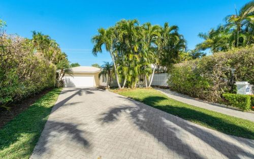 241 List Rd, Palm Beach, FL 33480-3225