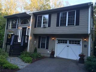 712 Chestnut Hl Rd, Glocester RI  02814-1834 exterior
