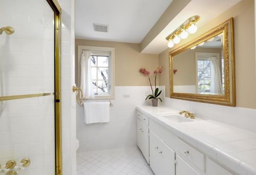 3206 Camelot Dr, Dallas TX 75229-5905 exterior