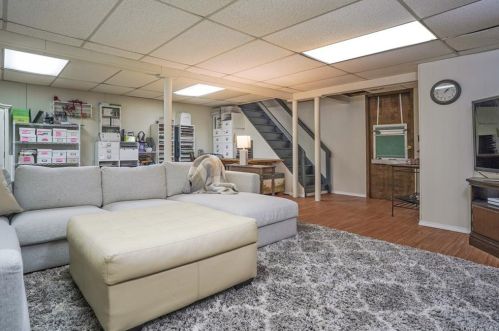 42 Avondale Rd, White Plains NY  10605-4641 exterior