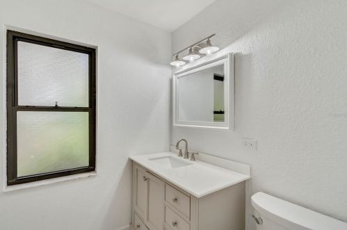 935 Versailles Cir, Maitland FL  32751-4565 exterior