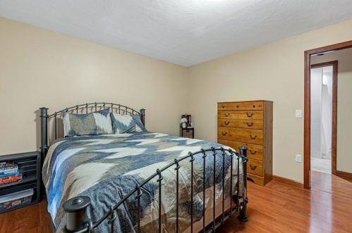 264 Lindsay Rd, Zelienople PA  16063-3210 exterior