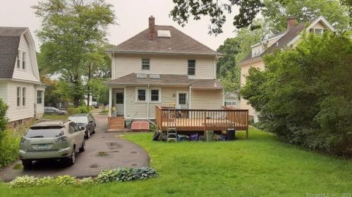 44 Carroll St, Stamford, CT 06907-1707