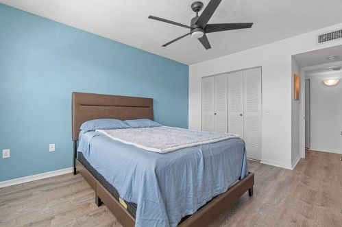 721 Villa Cir, Boynton Beach FL  33435-8914 exterior