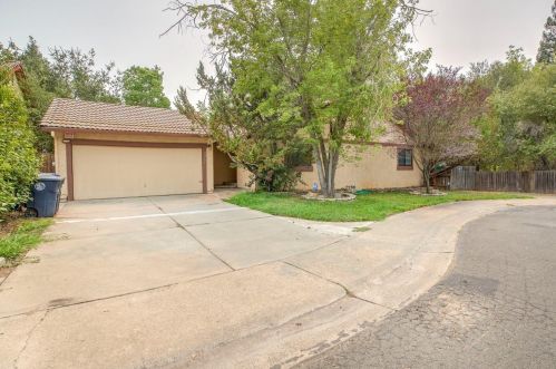 8064 Forest Glen Way, Citrus Heights, CA 95610-2443