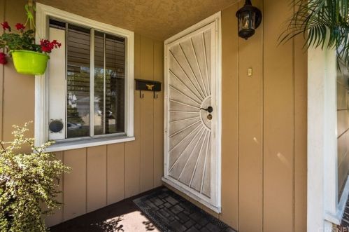 4507 Levelside Ave, Lakewood CA  90712-3651 exterior