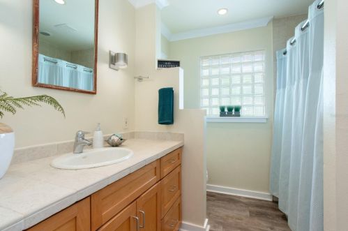 12050 4 St, Saint Petersburg FL  33706-4426 exterior