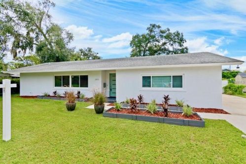 2415 Eaton Ln, Orlando, FL 32804-4910