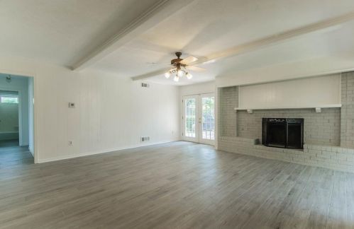 1309 Melrose Dr, Richardson TX  75080-3739 exterior