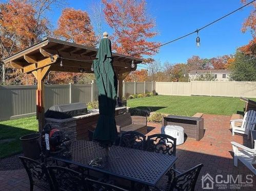 83 Mcnomee St, Oakland NJ  07436-2609 exterior