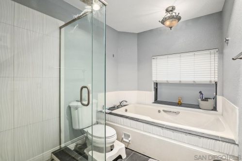 1155 Pacific Beach Dr, San Diego CA  92109-5149 exterior