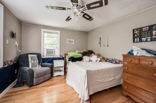 225 Raymond Rd, Deerfield NH  03037-1506 exterior
