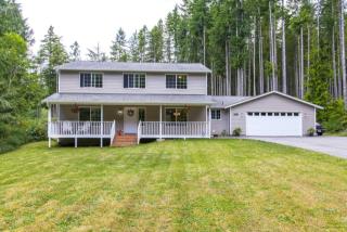 11767 Ivy Ln, Silverdale, WA 98383-9227