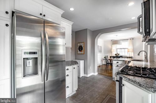 1733 Hawthorne Ave, Pittsburgh PA 15205-4541 exterior