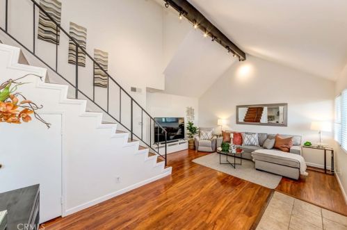 22905 Van Deene Ave, Torrance CA  90502-2543 exterior