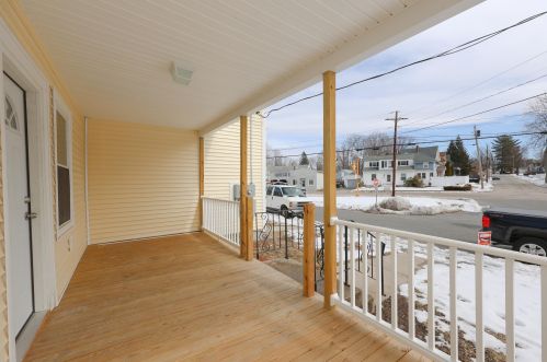 54 Abbott St, Nashua NH  03064-2103 exterior