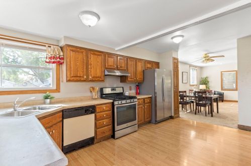 3666 89, Milwaukee WI 53222-3605 exterior