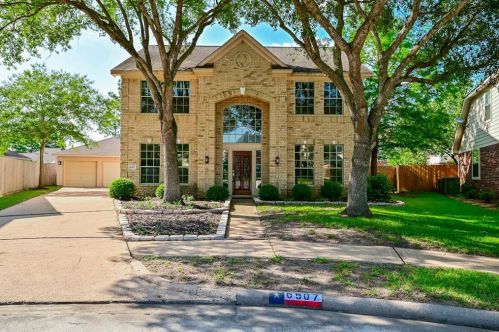 6507 River Glen Ct, Pearland, TX 77584-7118
