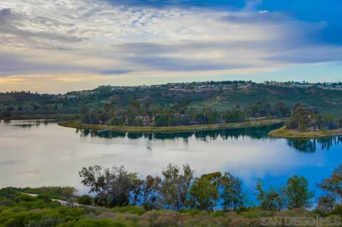 11026 Caminito Vista Pacifica, San Diego CA 92131-3301 exterior