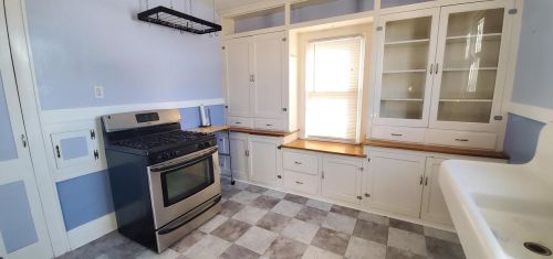 900 Cherry St, Green Bay, WI 54301-4824