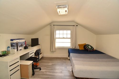 445 75th St, Milwaukee WI  53213-3521 exterior