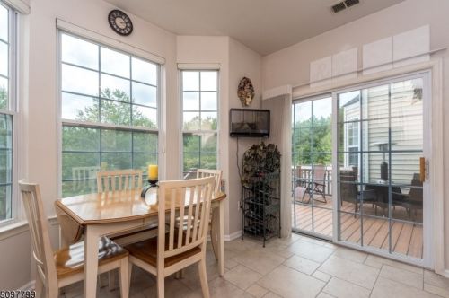 30 Surrey Ln, Flemington NJ  08822-1588 exterior