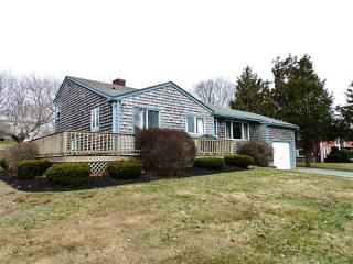 338 Water St, Portsmouth, RI 02871-4225