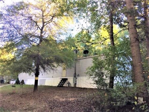 210 Lands End Ln, Parker Crossroads, TN 38388-8699