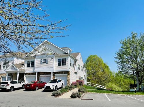 304 Waterford Ter, Easton, PA 18042-6966