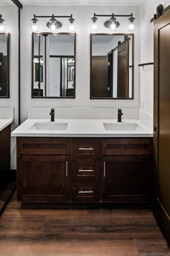 4792 Galicia Way, Oceanside CA  92056-5122 exterior