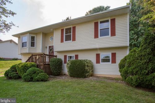 11810 Clarence Dr, Fredericksburg, VA 22407-1779