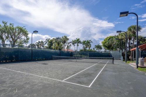 6638 Newport Lk Cir, Boca Raton FL 33496-3001 exterior