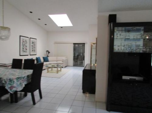 6323 Kings Gate Cir, Delray Beach FL  33484-2431 exterior