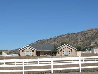 27045 Harness Dr, Tehachapi CA  93561-6227 exterior